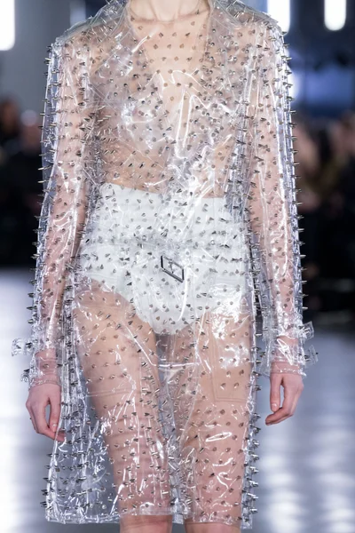 Look 117
